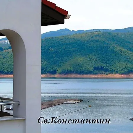 Ξενοδοχείο Family Saint Konstantin